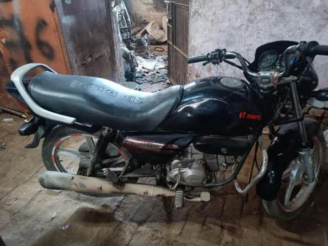 Hero HF Deluxe Kick Alloy 100cc 2018