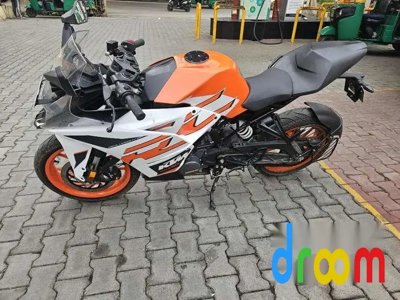KTM RC 125 2021