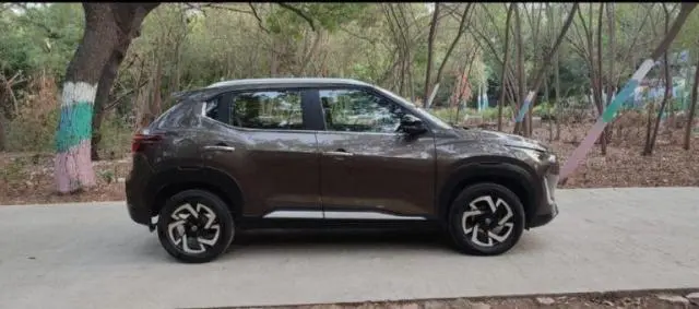 Nissan Magnite XV MT 2021