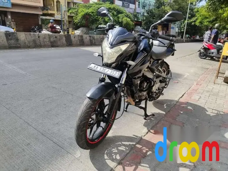 Bajaj Pulsar NS200 2015