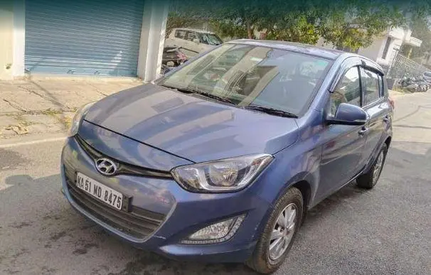 Hyundai i20 Sportz 1.2 2013