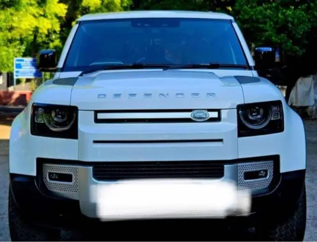 Land Rover Defender 110 HSE P300 2023