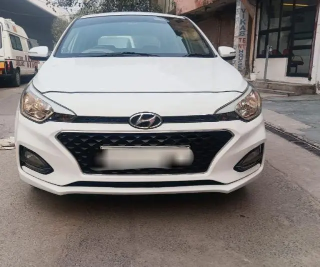 Hyundai i20 Asta (O) 1.2 MT Petrol 2020