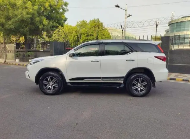 Toyota Fortuner 2.8 4x2 AT 2019