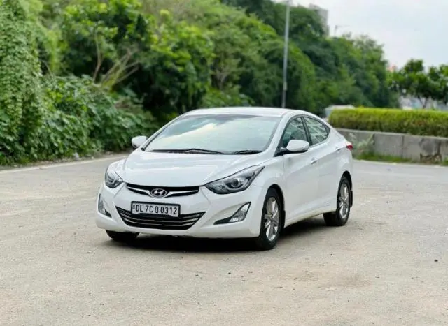 Hyundai Elantra 1.6 SX (O) 2015