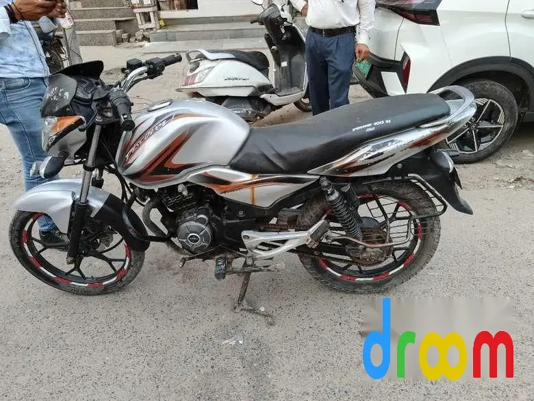 Bajaj Discover 100cc 2014