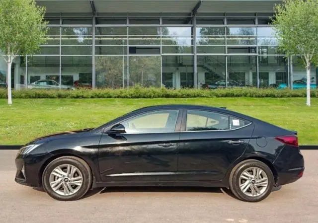 Hyundai Elantra 2.0 SX (O) AT 2020