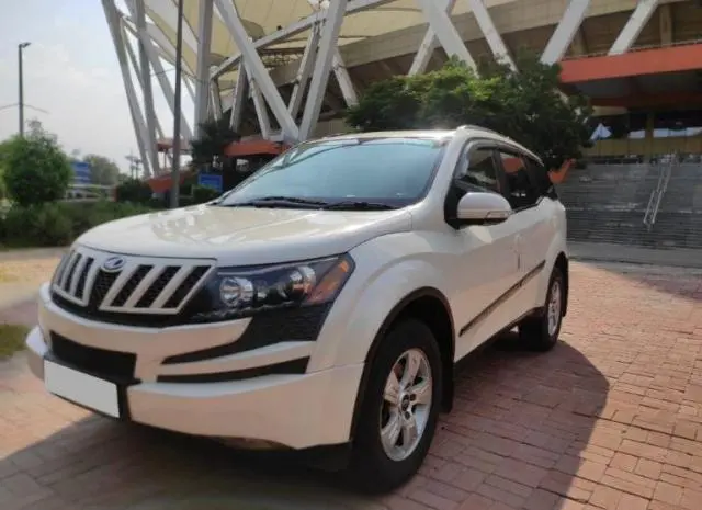 Mahindra XUV500 W8 4WD 2014