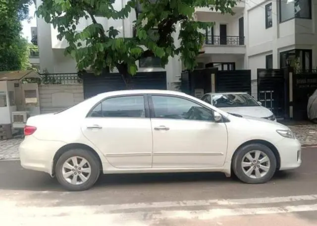 Toyota Corolla Altis 1.8 G 2013