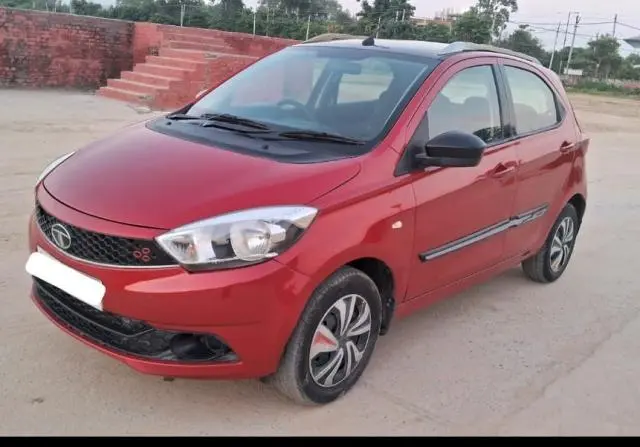 Tata Tiago Revotron XT 2017