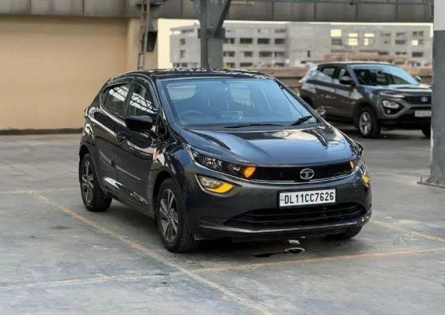 Tata Altroz XE Petrol 2021