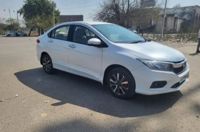 Honda City V i-VTEC 2018