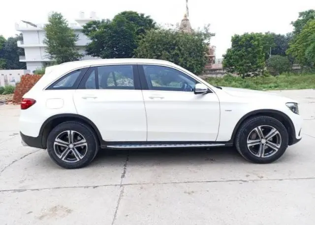 Mercedes-Benz GLC 220 D 4MATIC 2016