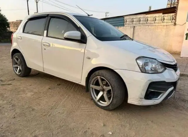 Toyota Etios Liva GD 2014