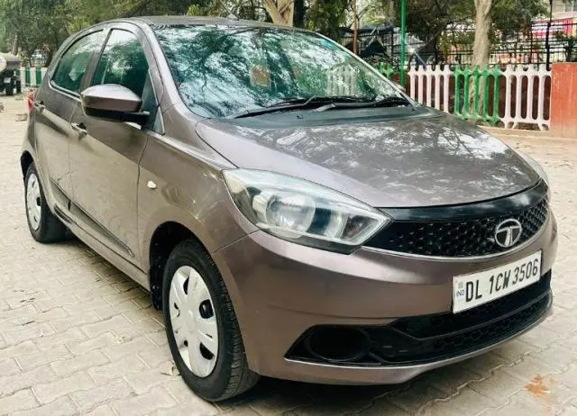 Tata Tiago Revotron XT 2017