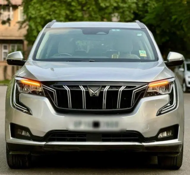 Mahindra XUV700 AX 7 Petrol MT 7 STR 2022