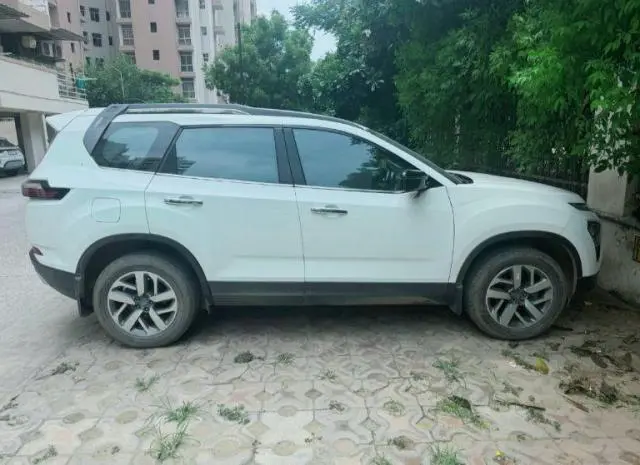 Tata Safari XZ Plus Diesel 2022