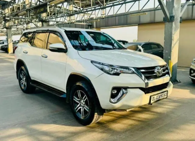 Toyota Fortuner 2.7 4x2 MT 2018
