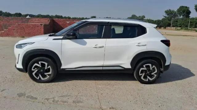 Nissan Magnite XV MT 2023