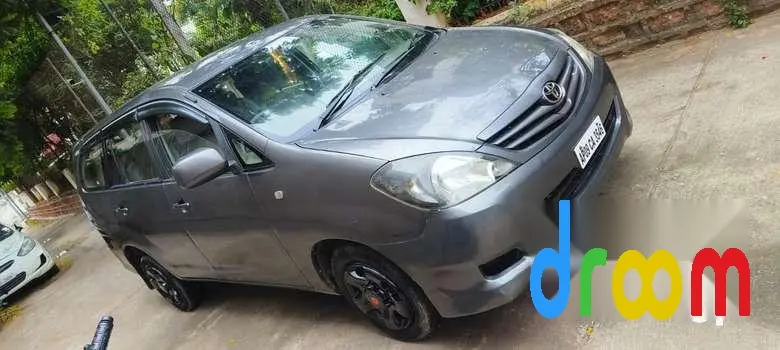 Toyota Innova 2.5 G (Diesel) 8 Seater BS IV 2010