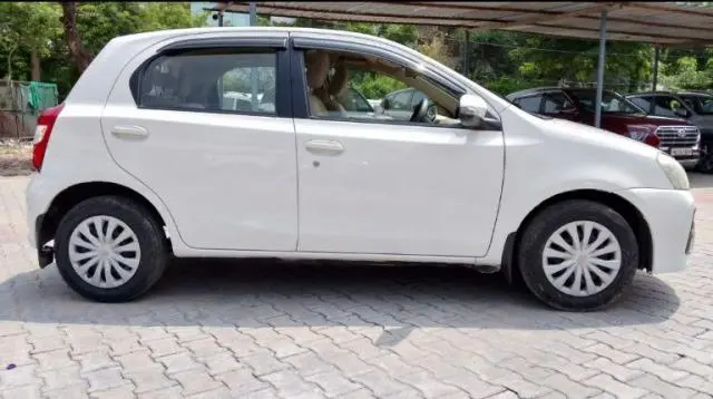 Toyota Etios Liva V 2018