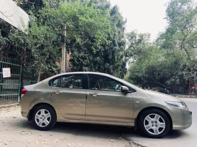 Honda City 1.5 S MT 2010