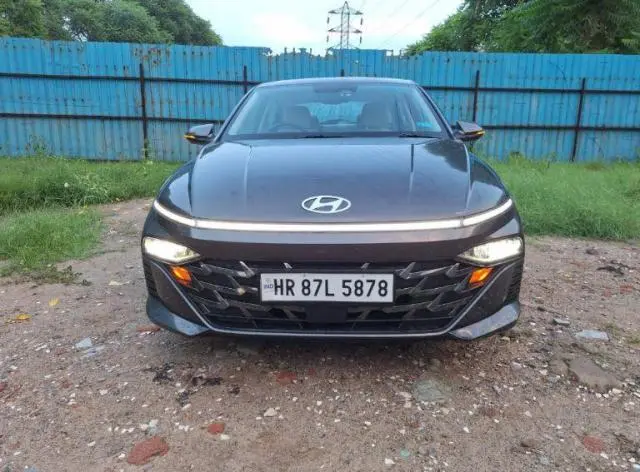 Hyundai Verna SX (O) 1.5 VTVT IVT 2023