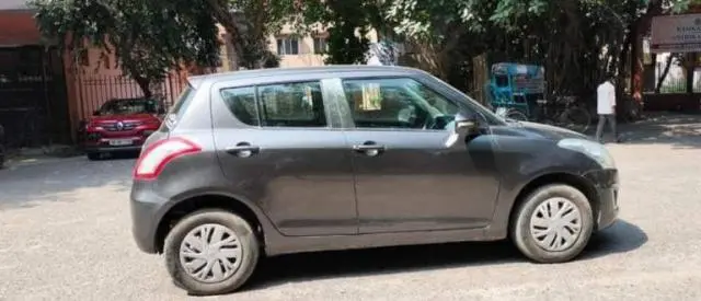 Maruti Suzuki Swift VXi 2016
