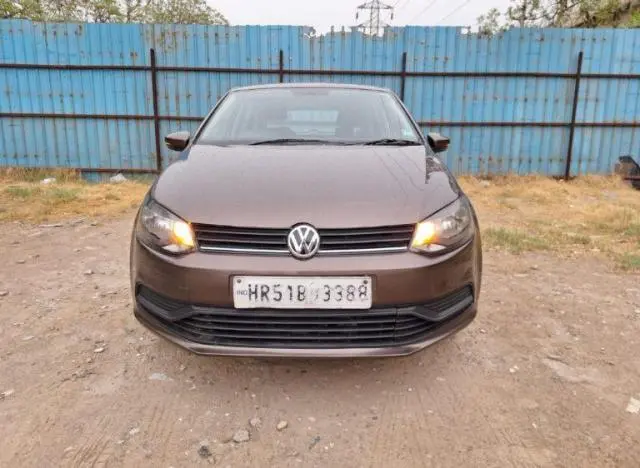 Volkswagen Polo Comfortline 1.2L (P) 2016