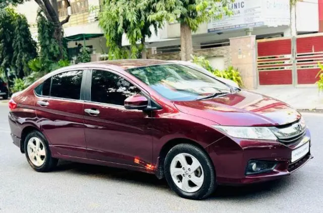 Honda City 1.5 V MT 2015