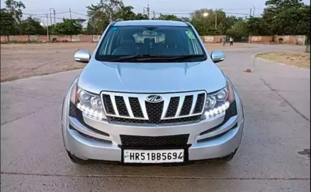 Mahindra XUV500 W8 AWD 2014