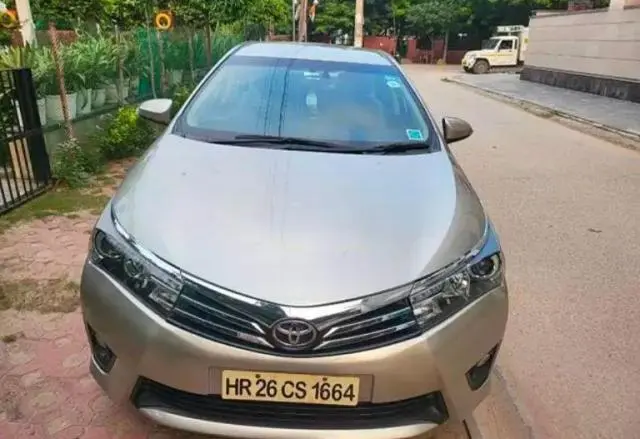 Toyota Corolla Altis 1.8 GL 2015