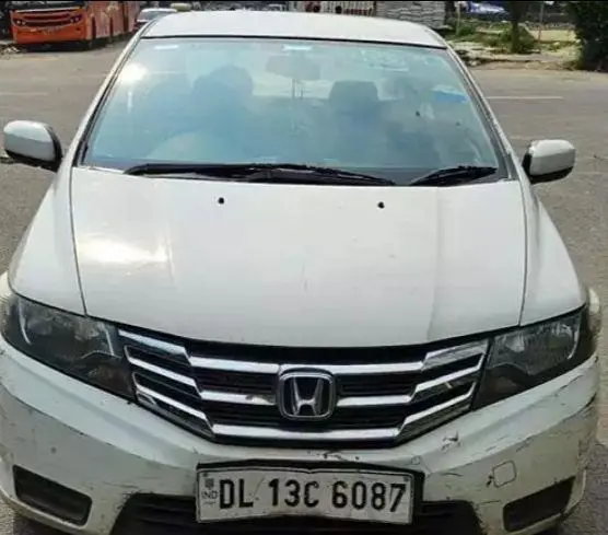 Honda City 1.5 E MT i-VTEC 2013