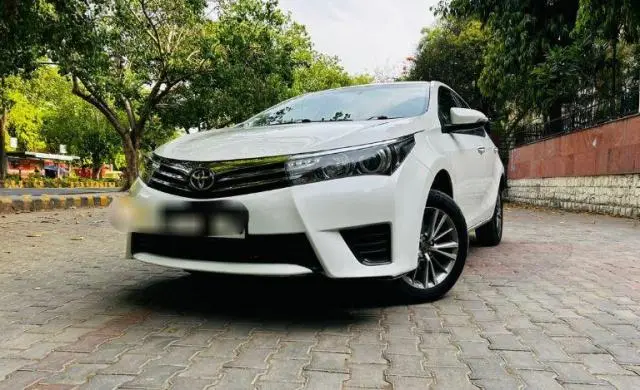 Toyota Corolla Altis 1.8 GL 2015