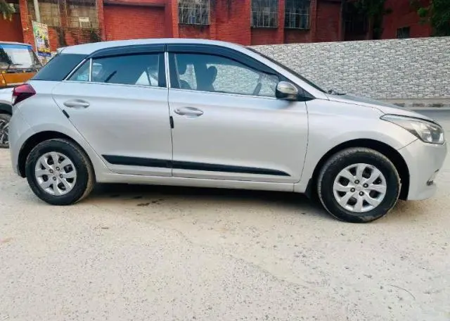 Hyundai Elite i20 Sportz 1.2 2015