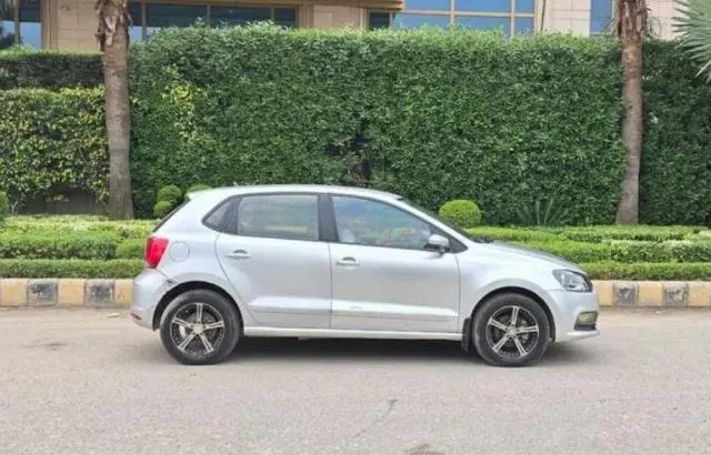 Volkswagen Polo 1.2 TDI Highline 2016