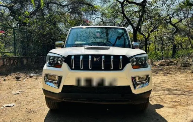 Mahindra Scorpio S6 Plus 2017