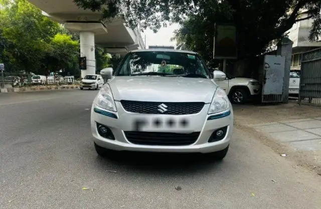 Maruti Suzuki Swift VXi 2012
