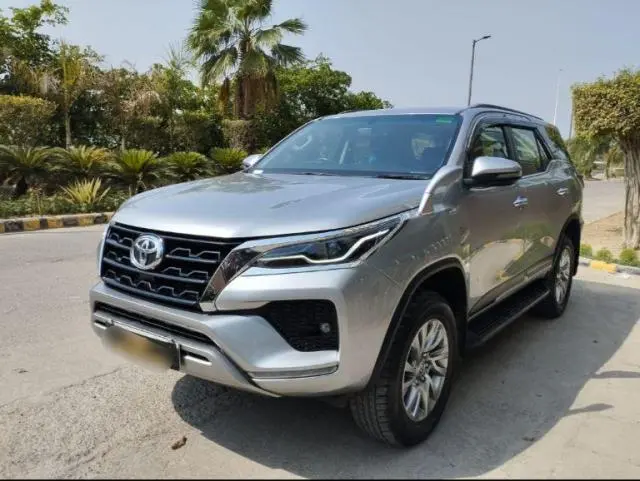 Toyota Fortuner 2.8 4x4 AT 2022