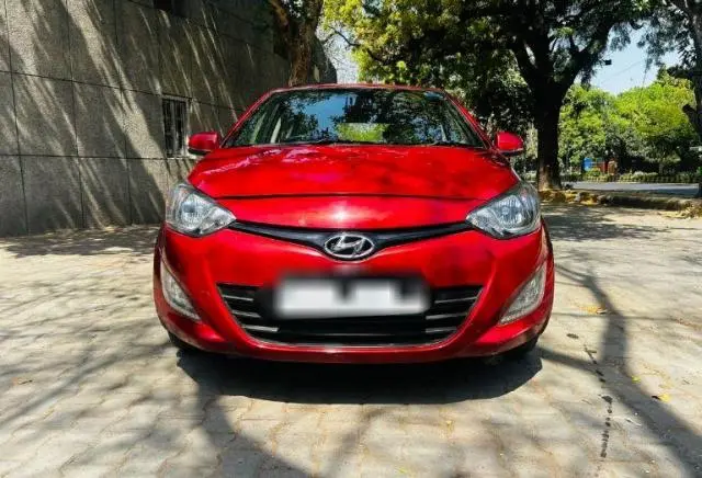 Hyundai i20 Sportz AT 1.4 2013