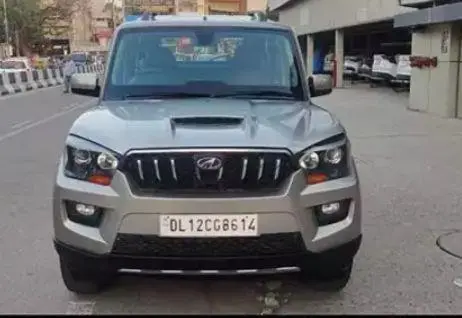 Mahindra Scorpio S10 AT 2015