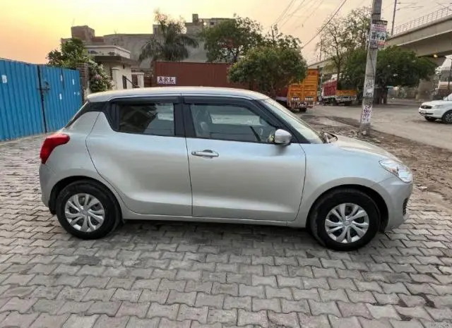 Maruti Suzuki Swift VXi 2018