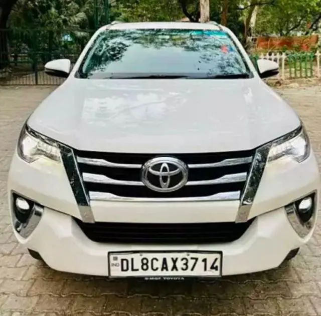 Toyota Fortuner 2.8 4x2 MT 2019
