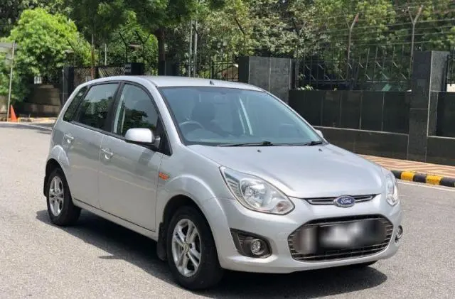 Ford Figo 1.5D TITANIUM MT 2013
