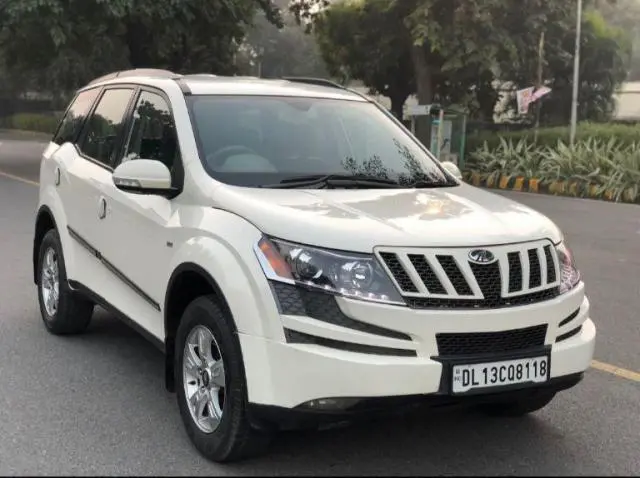 Mahindra XUV500 W8 2012