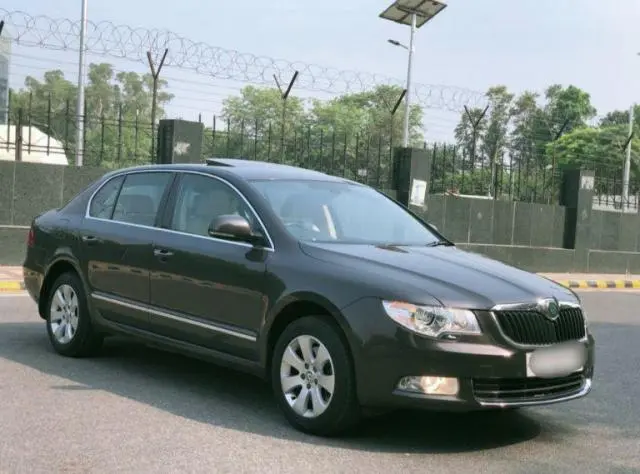 SKODA SUPERB Elegance 1.8 TSI MT 2011