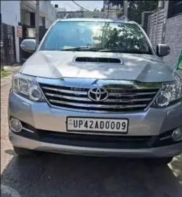 Toyota Fortuner 3.0 4x2 MT 2015