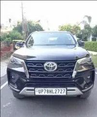 Toyota Fortuner 2.8 4x2 MT 2023