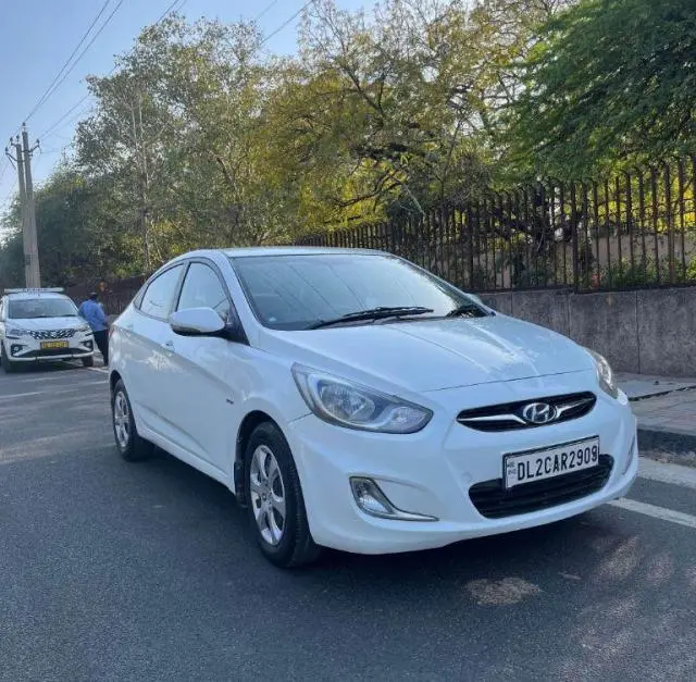 Hyundai Verna FLUIDIC 1.6 EX VTVT  2013