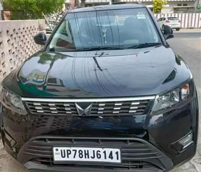 Mahindra XUV300 W6 Diesel 2023